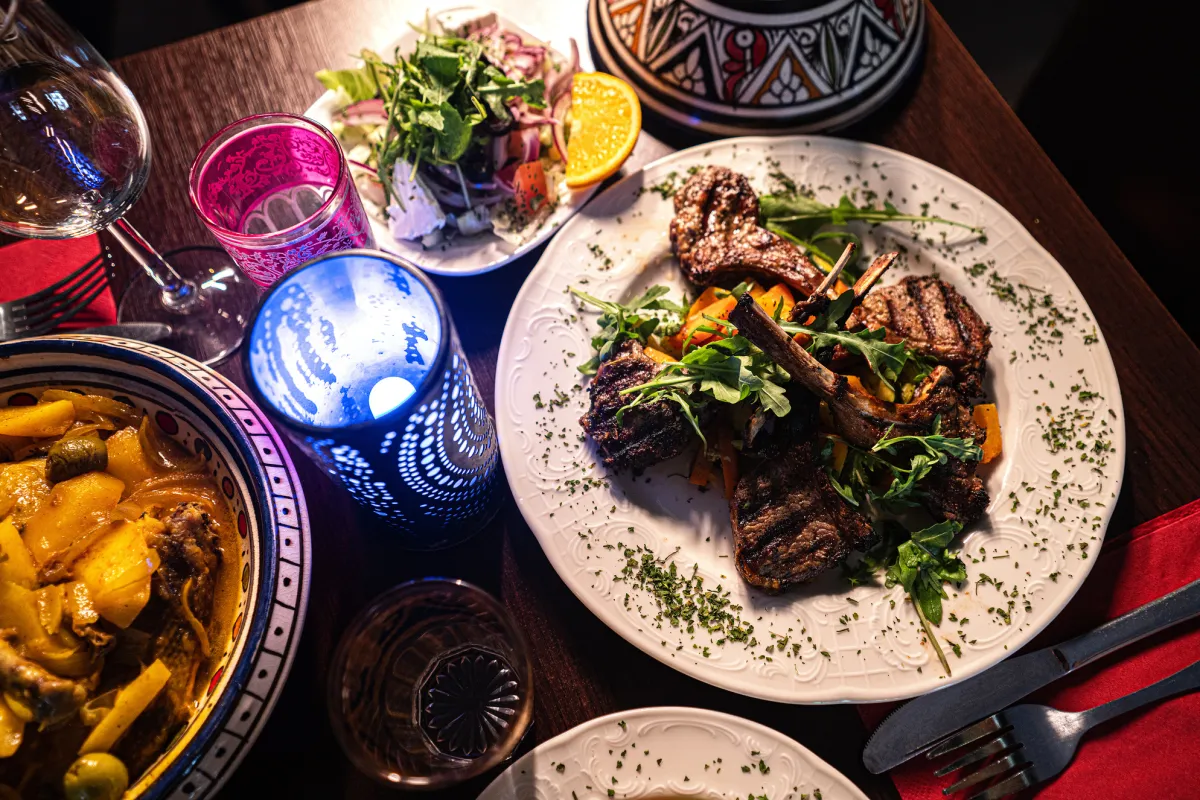 Oosters Eetcafé El Basha te Den Haag