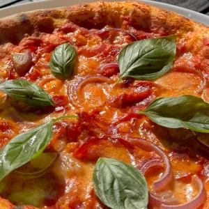Pizza spianata piccante