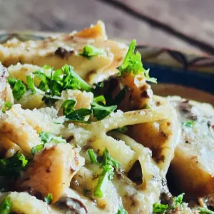 Tagliatelle tartufo e pollo
