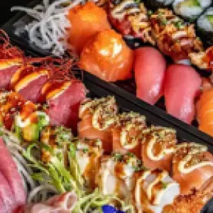 Sushi sashimi boot voor 1 persoon