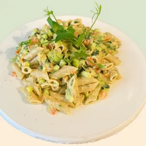 Maaltijdsalade met gerookte kip & parelcouscous - Extra