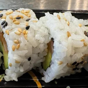 Uramaki nr 18.Spicy sake (4 stuks)