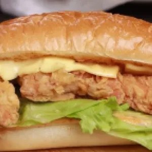 crispy kip broodje