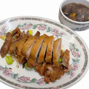 Pekingeend met chin. Champignons