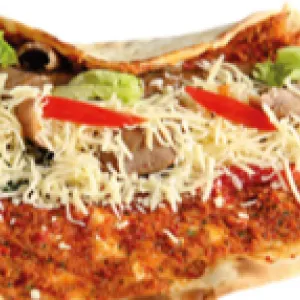 Turkse pizza kalfsdöner met kaas