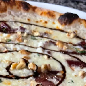 Pizza special van de maand: Regina