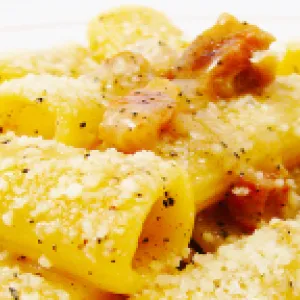 Rigatoni carbonara