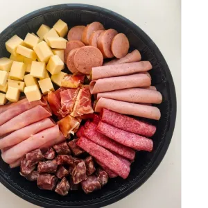 Hapjes schaal GROOT (8-10 personen)