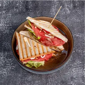 Clubsandwich carpaccio