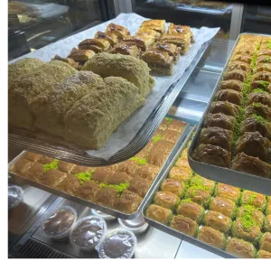 Baklava (prijs per stuk)