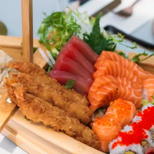 Sushi sashimi boot voor 2 personen