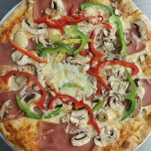 Pizza Mona Lisa