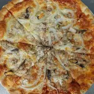 Pizza Funghi Marinara
