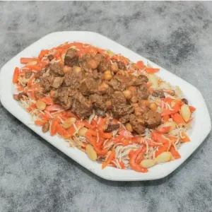 Afghaanse rijst met mals gekruid rundvlees 100% Halal