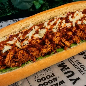 Broodje Pulled chicken smokey-bbq