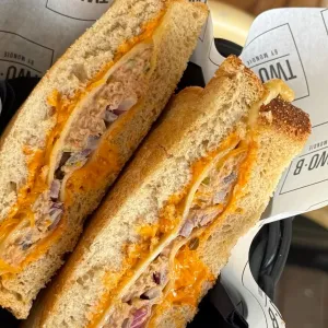 Tuna melt (NEW)