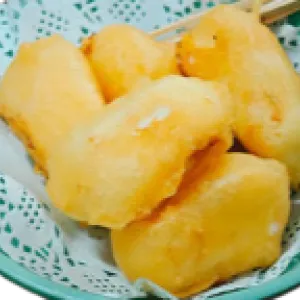 14. Pisang Goreng (gebakken banaan)