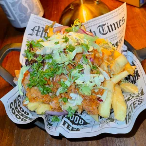 Frietje pulled chicken